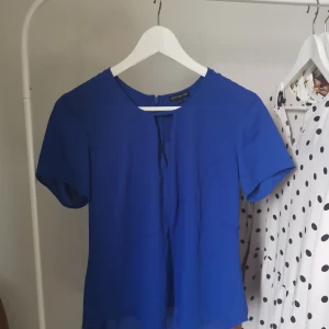 Blus Stockholm - Köpt på MQ. I nyskick! 