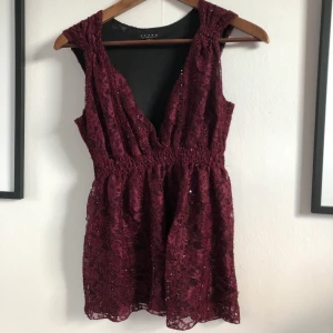 Glittrig topp - Knappt använd 💗