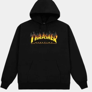  - En knappt använd Trasher tröja, ordinarie pris 900kr!🥰