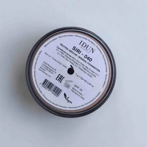  - Oöppnad mineralpuder ifrån det populära märket Idun minerals! Kommer i färgen Siri, frakt tillkommer på 11kr💘