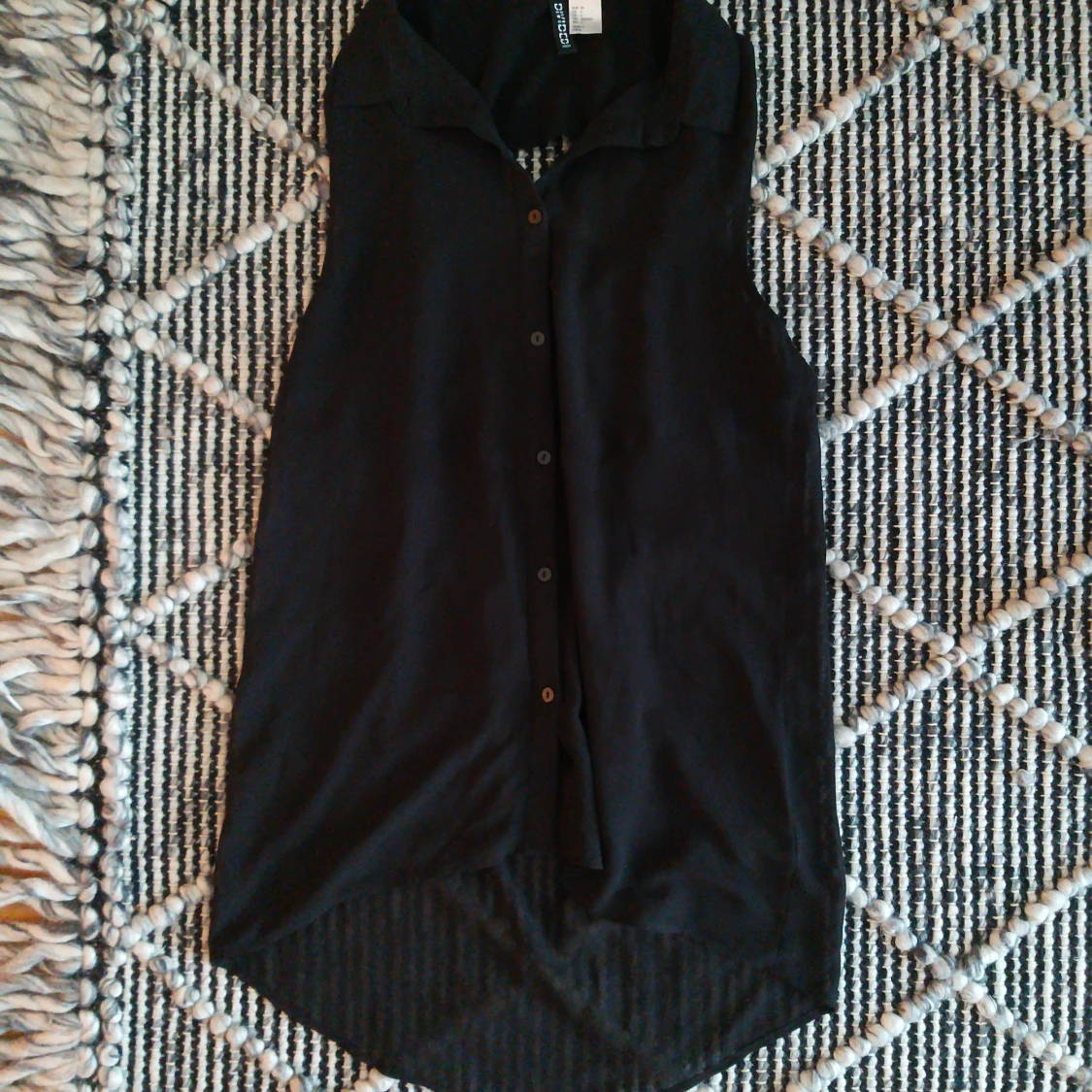 Svart transparant linne