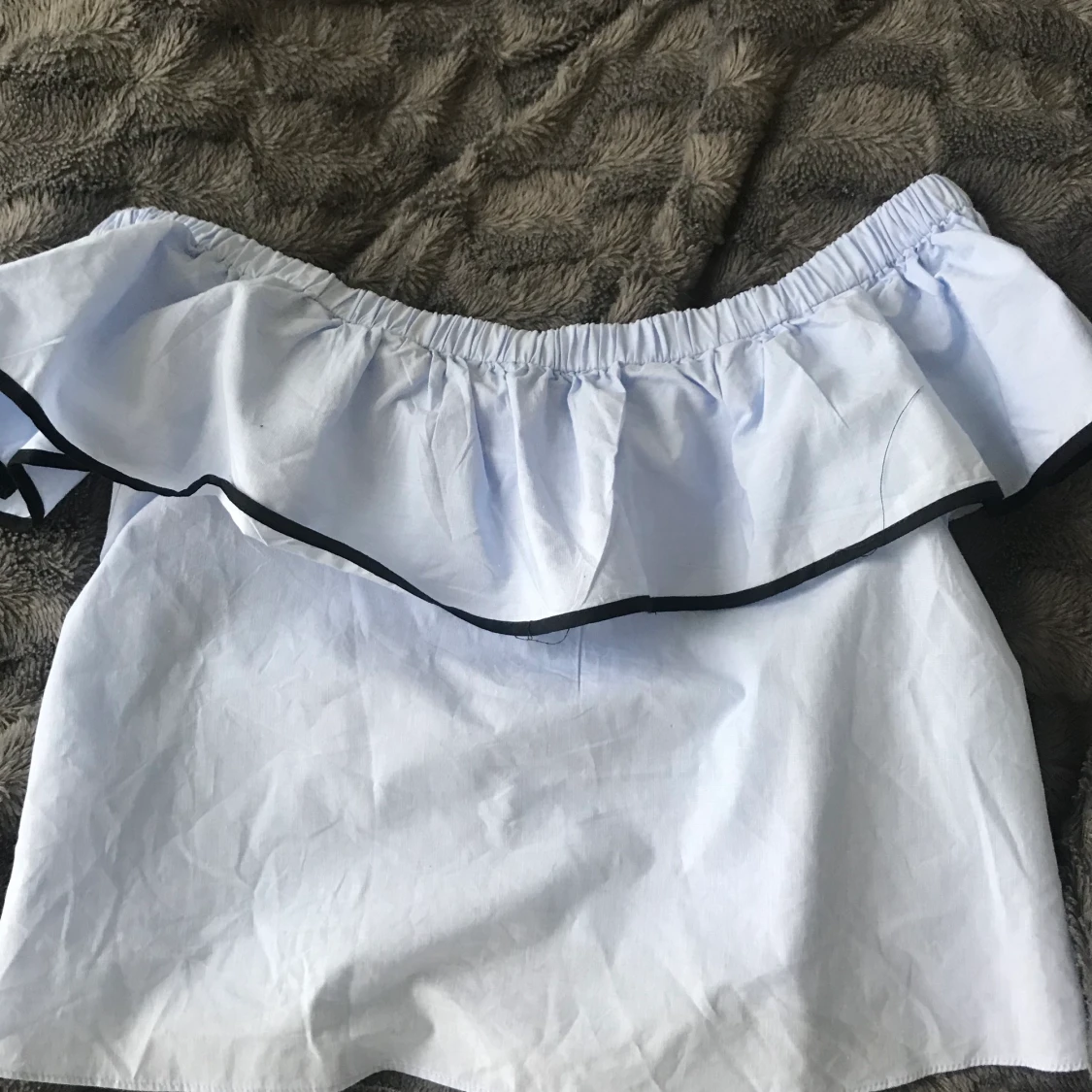 Off shoulder blus - 90