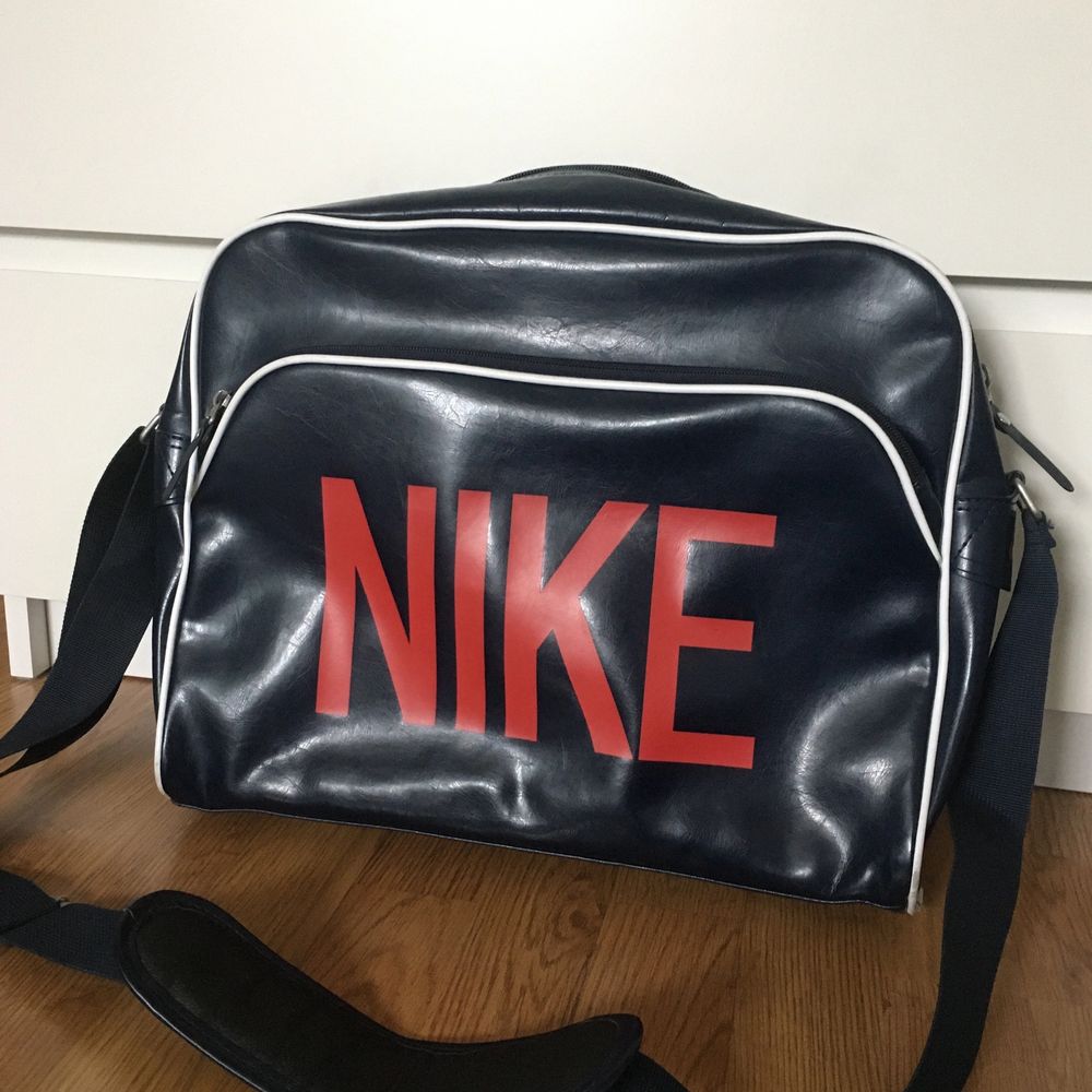 Nike väska - Nike | Plick Second Hand