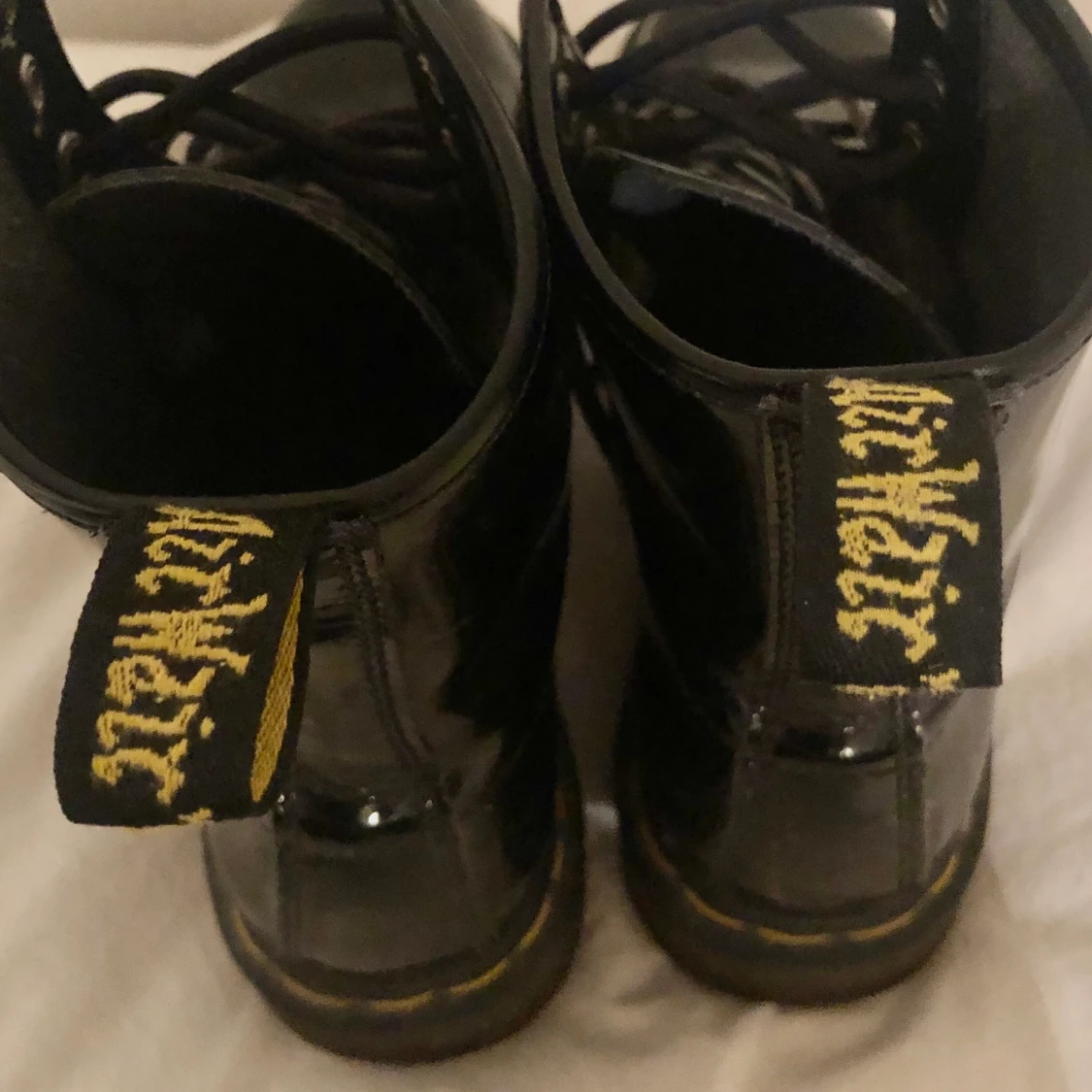 Glansiga Dr Martens - 90