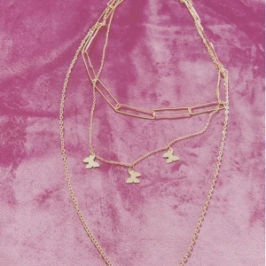 Halsband - Halsband 3 chain I 1 för 50kr