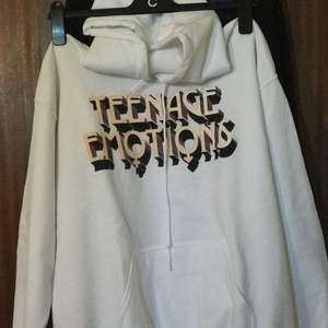 LIMITED EDITION white LIL YACHTY TEENAGE EMOTION TOUR HOODIE IN SIZE L USED 1 TIME - I DO NOT WANT THIS BC I DON’T LISTEN TO HIM ANYMORE -    
