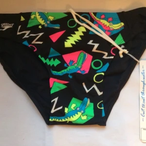  - speedos mens small 32” 81cm new retro with tag   reser runt i sverige och kan potentiellt mötas 