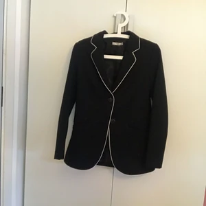  - Kavaj använd fåtal gånger 