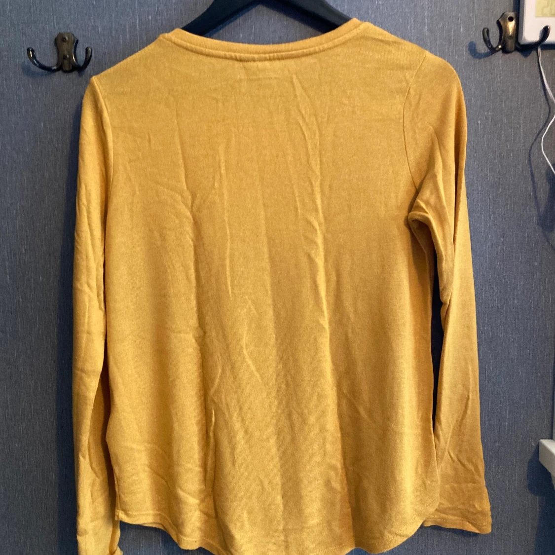 Senapsgul tröja  - 91