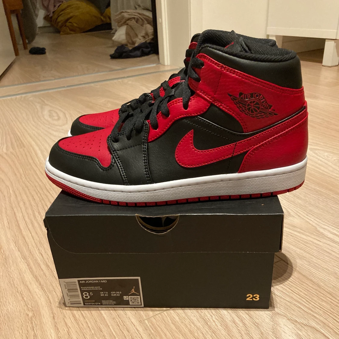 Air jordan 1 Mid Banned bred - 90