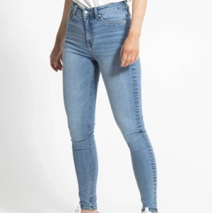 Jeans från lager 157 - Jeans från lager 157. Sitter lite löst, storlek S. Ganska stretchiga, bekväma. Använt några gånger. 