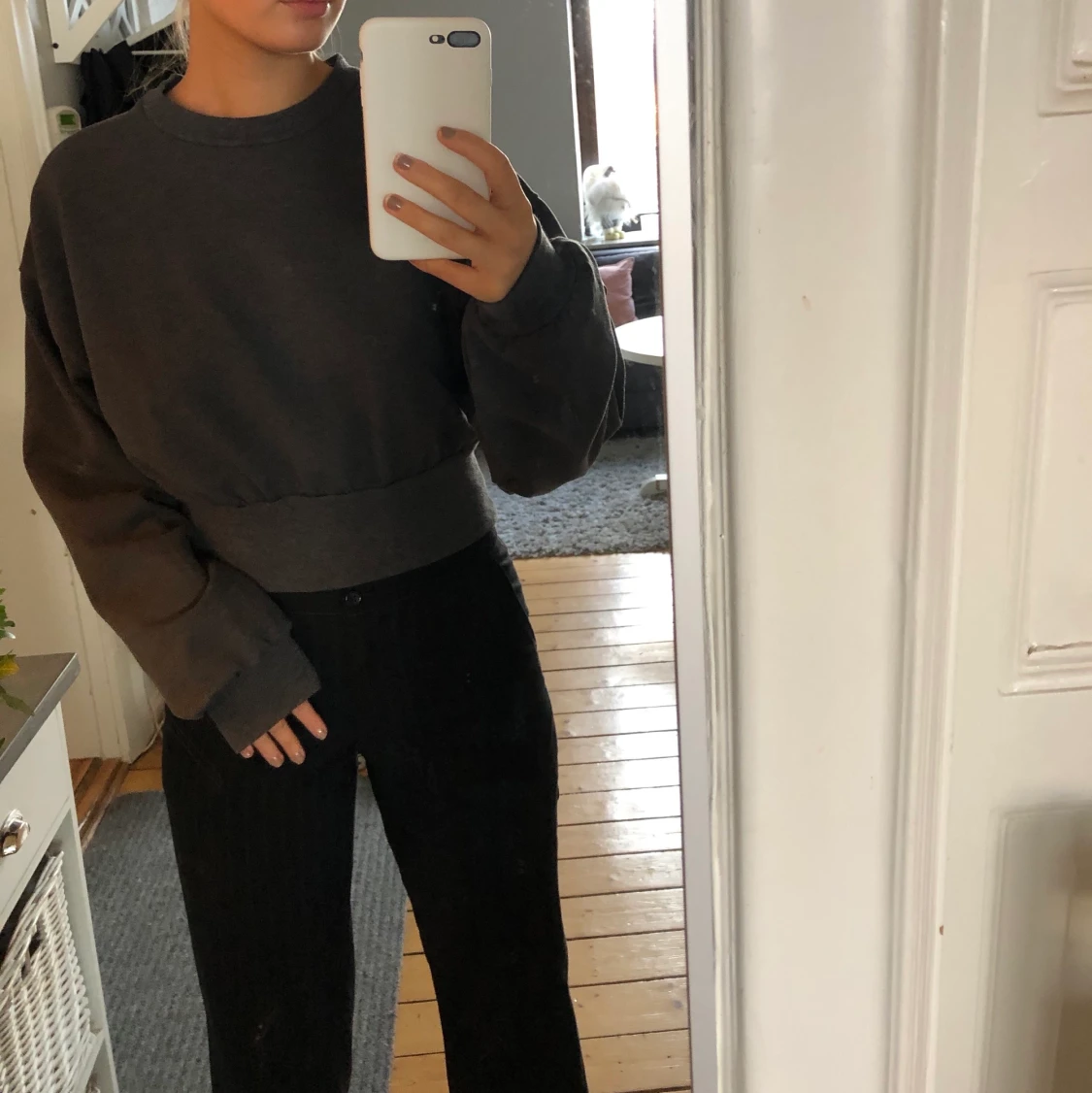 Mörkgrå tröja  - 90