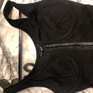 Tröja st s - Köpte denna tröjan från Shein, men var alldeles för liten på mig, de är storlek S