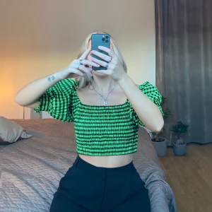 Topp - Topp från Zara 💘 frakt tillkommer. 