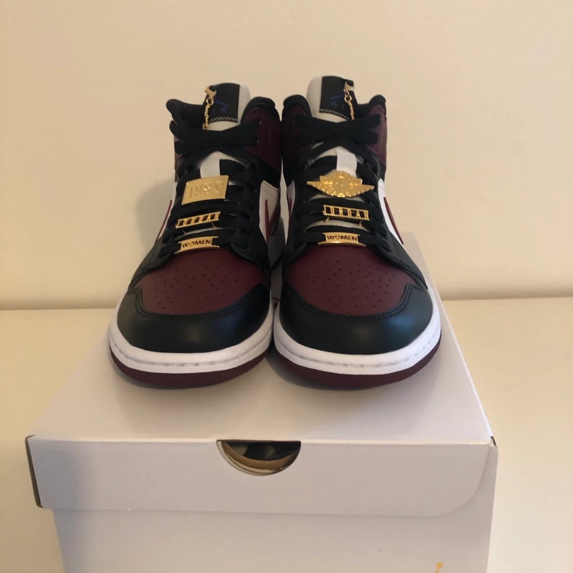 Jordan 1 Mid Beetroot  - 91