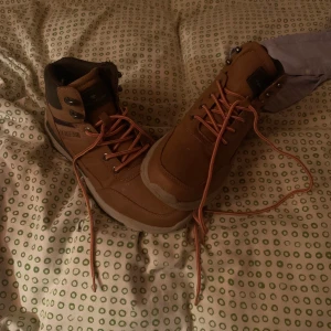 Tom Taylor Strl 43 - Helt nya endast testade 