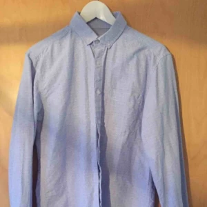  - Jättefin skjorta i märket Shine