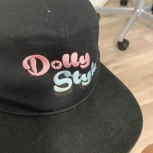  - Dolly style käpps 🦄 Ser väldigt dammig ut på bilden men det är den inte irl 😂 