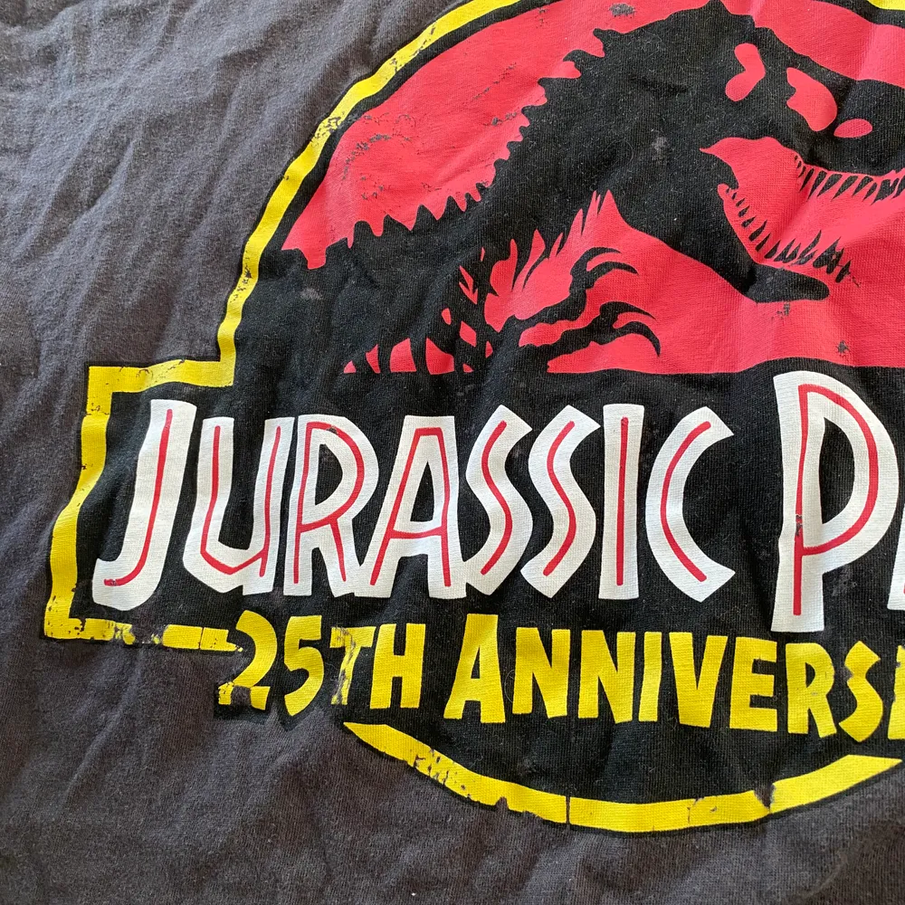 Jurassic World tisha från Bershka. T-shirts.
