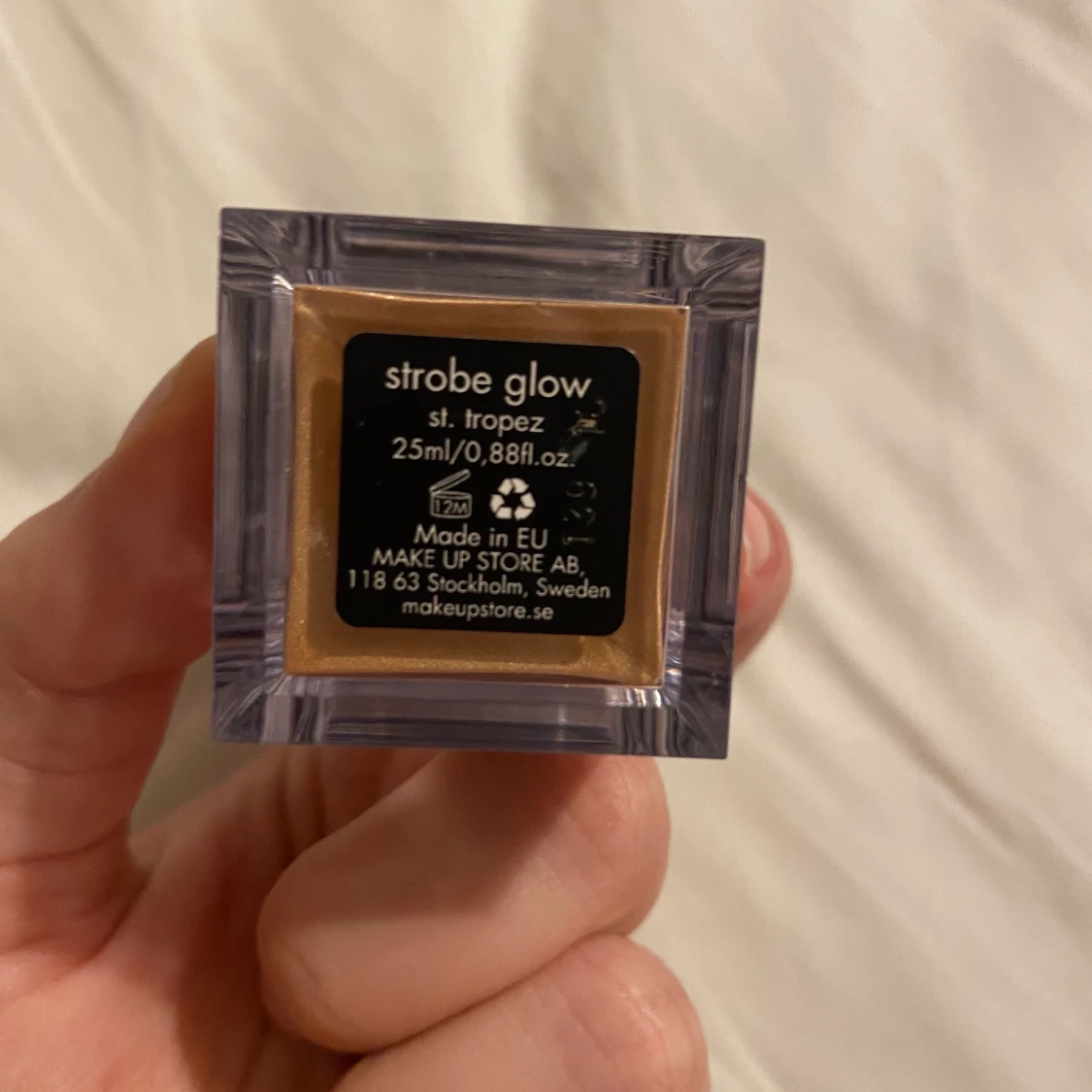 Säljer denna Highlighter från make up store  - 90