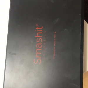 Ögonskuggspaljett  - Oanvänd pris 200kr