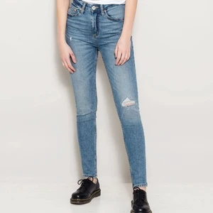 Lager 157 vintage snake jeans, strl L. - Ett par fina jeans från Lager 157 i storlek L. Oanvända!