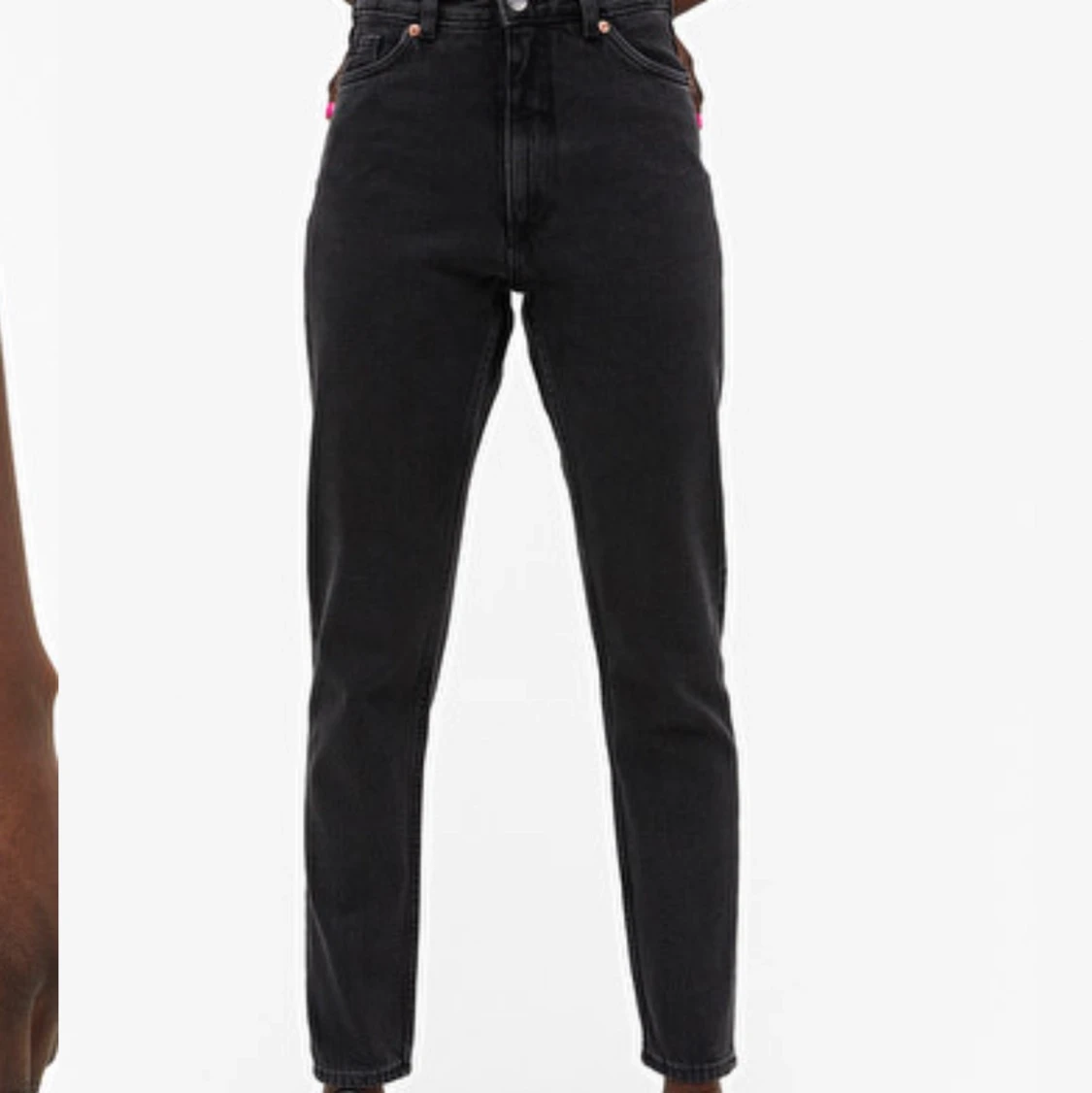 Momjeans från Monki, storlek 25  - 91