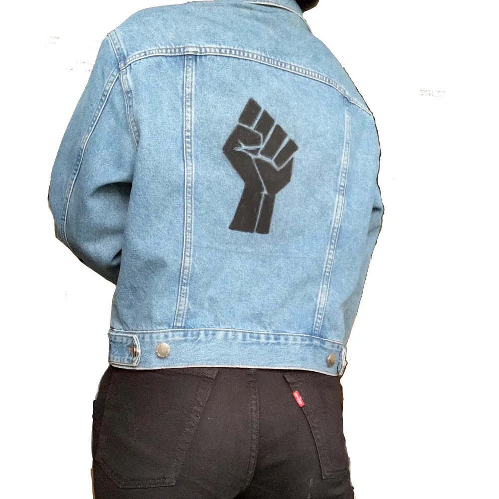 BLM jeansjacka målad helt själv!. Jackor.