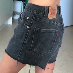 Svarta levisshorts  - Svarta levisshorts 