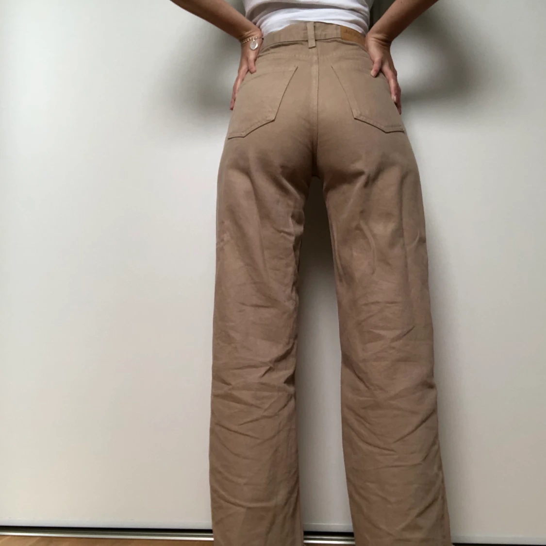 Beiga byxor från Monki! - 90