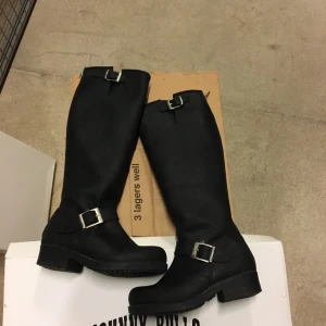 Johhny bulls  - Använt 5 gånger, nytt skick