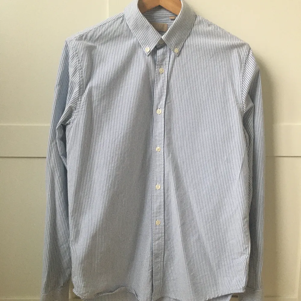 Velour by nostalgi stripe blue skjorta, väldigt nytt skick . Skjortor.
