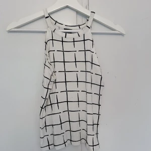 Fin tröja  - Fin tröja. Bra skick! Köparen står för frakt