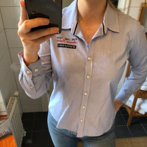 Skjorta från Park Lane - Jättefin skjorta från Park Lane. Använd några fåtal gånger. Säljes då den aldrig kommer till användning längre.