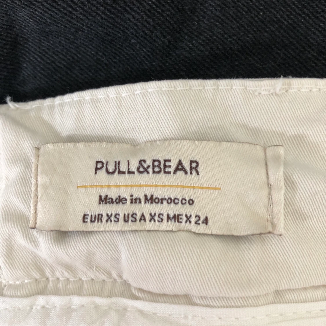 Cargo byxor från pull and bear  - 91