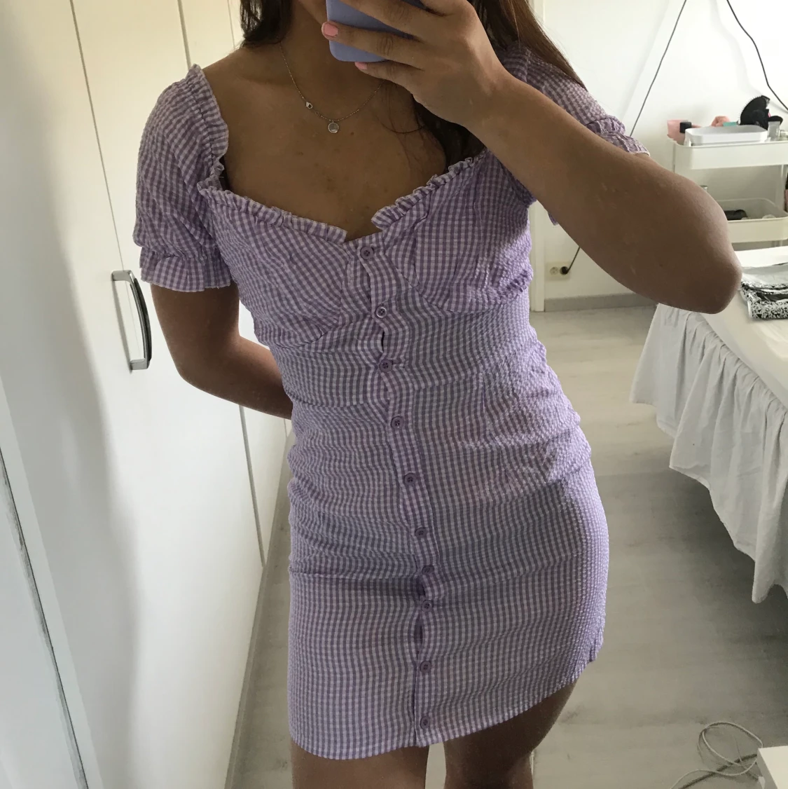 Lila rutig klänning - 90