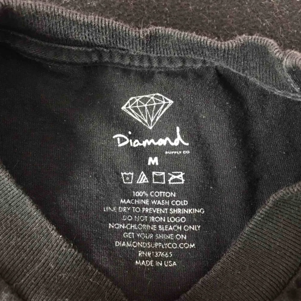Diamond supply co. t shirt, mycket bra skick. T-shirts.