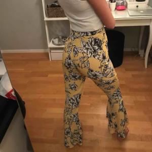  - Superfina byxor från missguided! Köpare står för frakt (39kr). Aldrig använda