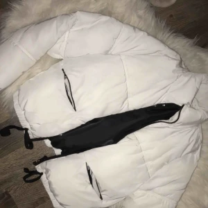  - Hämtas i Hässelby gård ( Stockholm ) kan fraktar men kostar extra