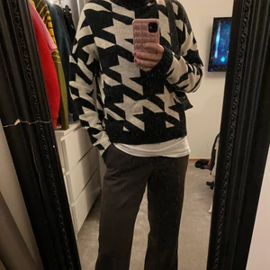 Stickat tröja  - Fin stickad tröja från kiomi i storlek s som tyvärr inte kommer till användning längre🌸🌸