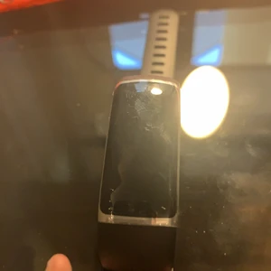 Miton klocka  - En ny Klocka som är i bra skick och kan kopplas till Milton appen 