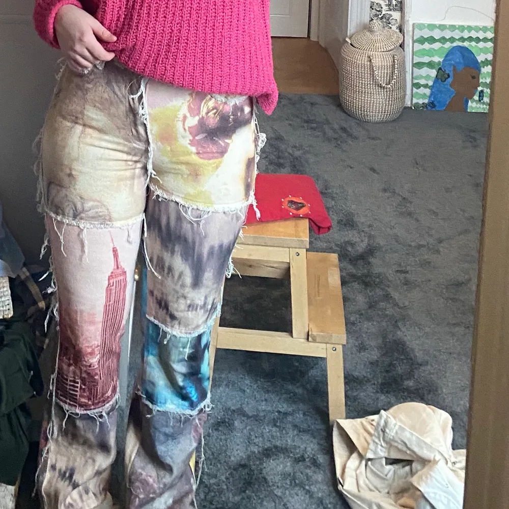 Empire State Building patchwork jeans from jaded London. Fully new only tried two times. Fits small (w29). Price negotiable if quick (original price 1000kr). Jeans & Byxor.
