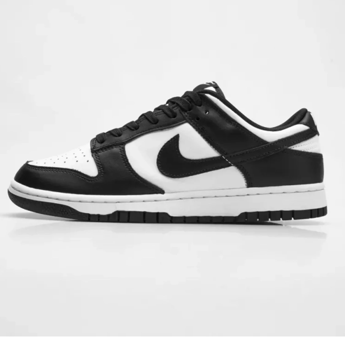 Nike Black/White Dunk low - 90