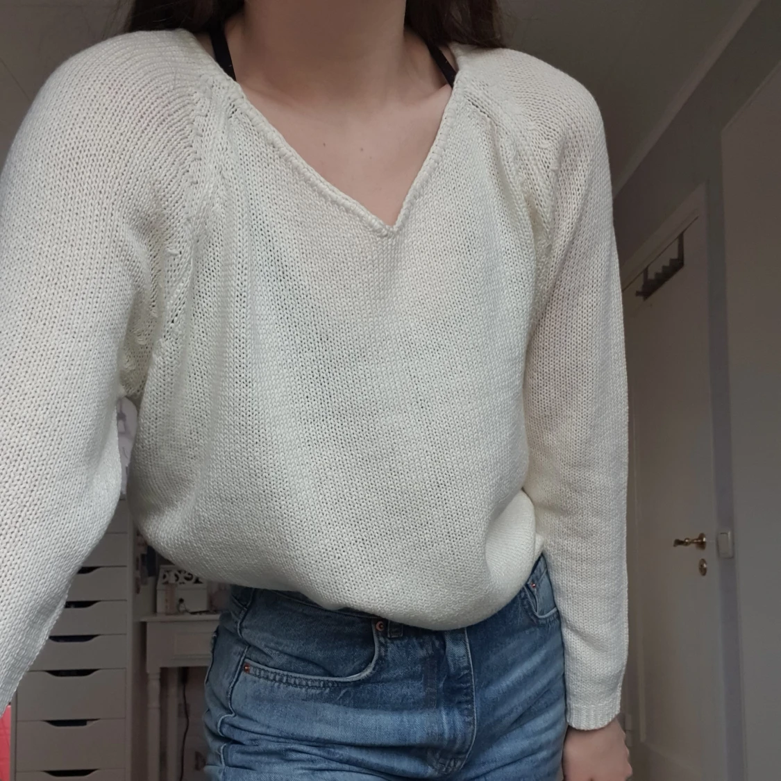 Vit stickad tröja