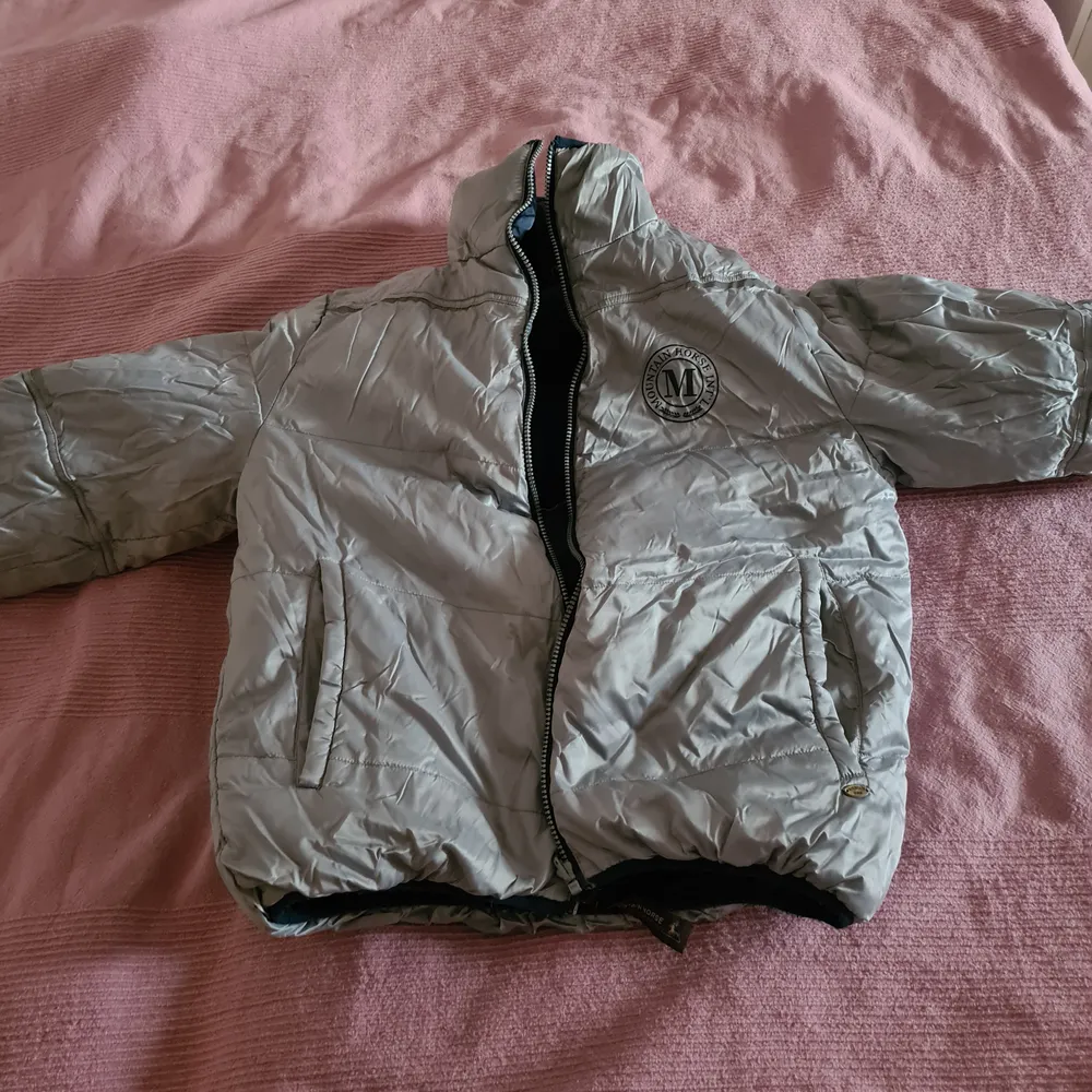 Mountain horse winter jacket size S. Two sided. Jackor.