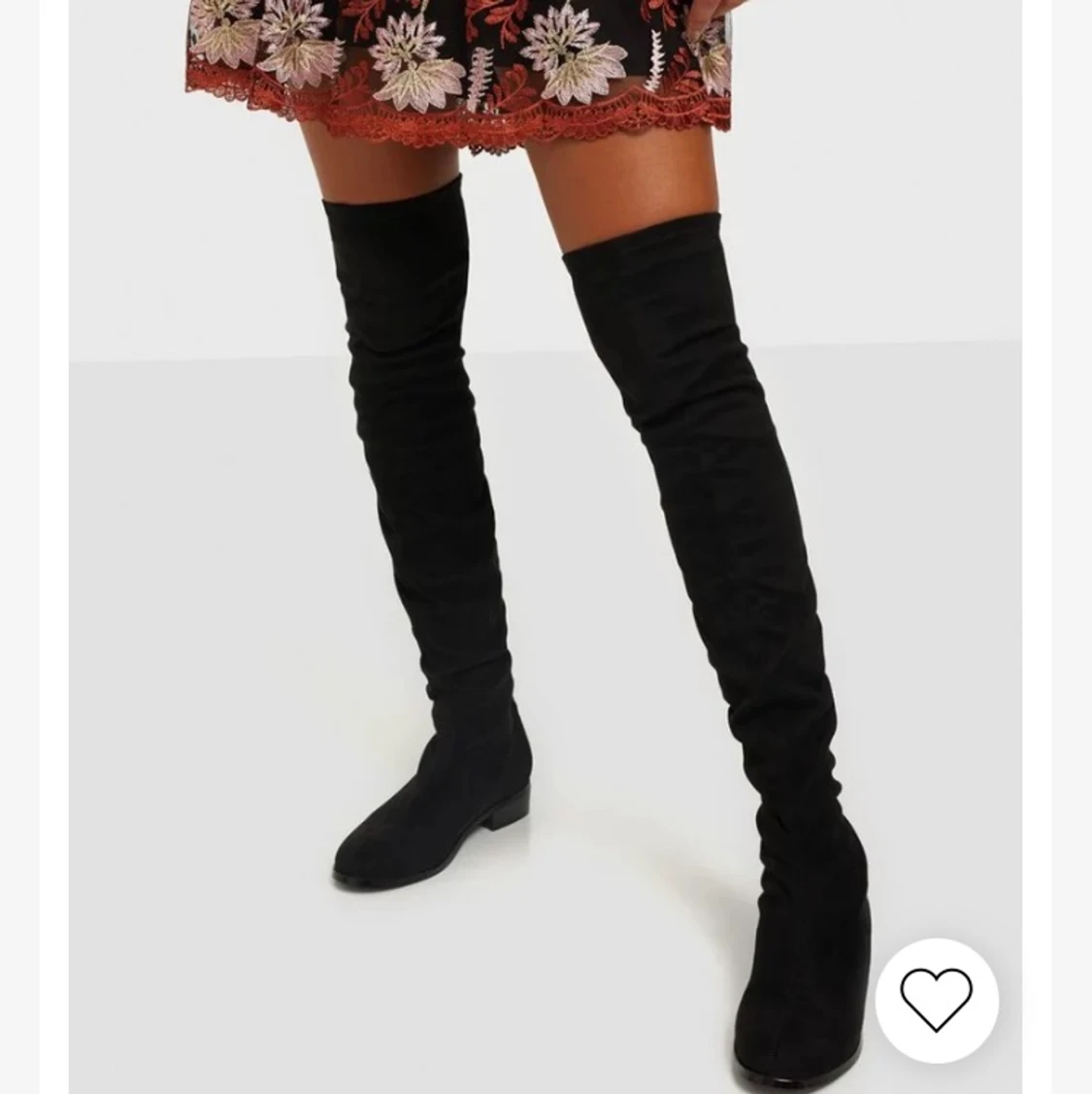 NLY Flat Overknee Boot
