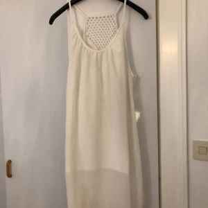 Klänning  - Helt ny klänning, strl xs 