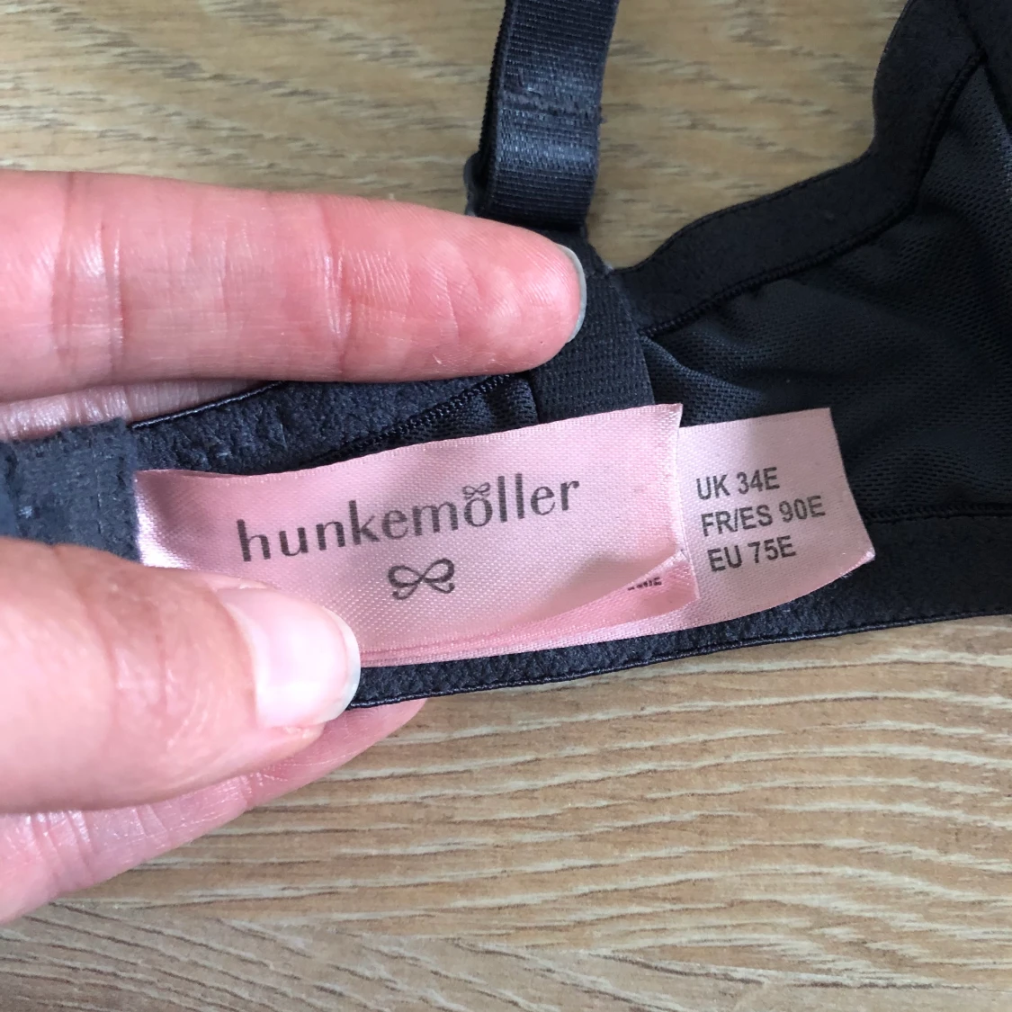 BH från Hunkemöller i strl 75E - 90