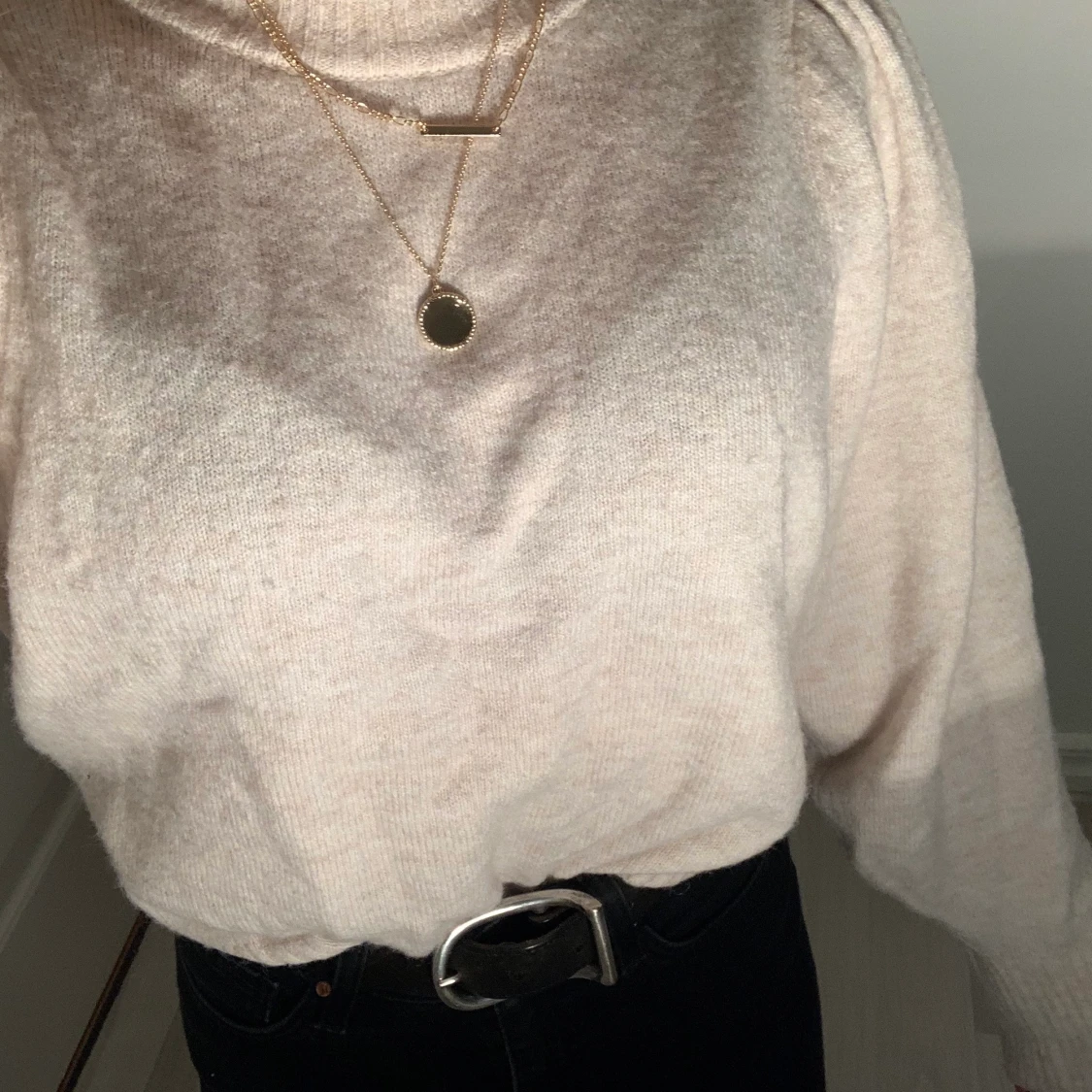 Ljusbeige tröja från H&M strl S - 90