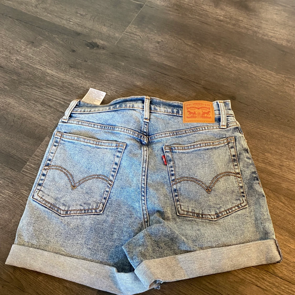 Levis shorts - 90